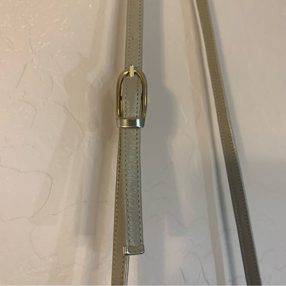 Whiting and Davis Cream Mesh Purse Adjustable strap. - Picture 4 of 11